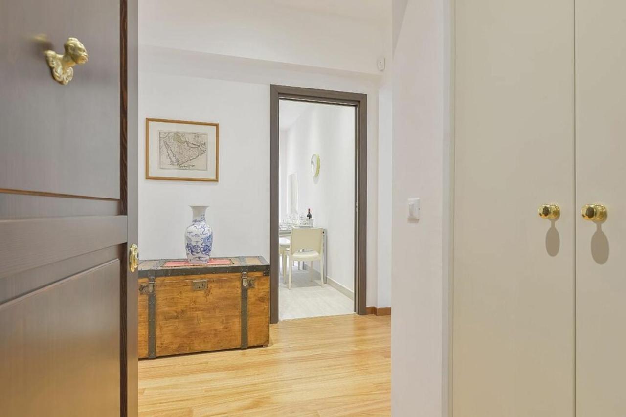 Palazzo Anselmi By Halldis Florenz